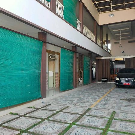 Spot On 92900 Kost 3 Kelor Syariah Hotel Luwuk Exterior photo