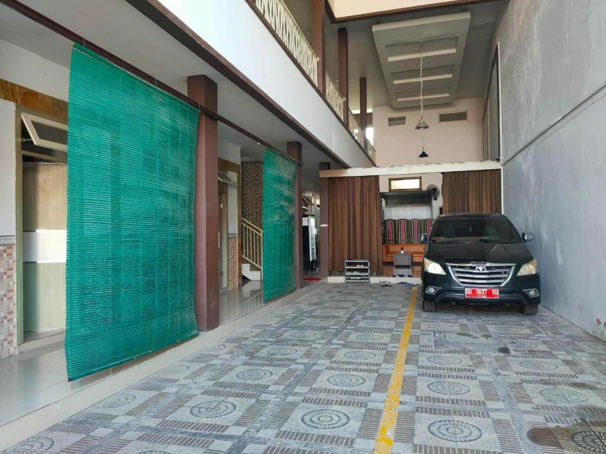 Spot On 92900 Kost 3 Kelor Syariah Hotel Luwuk Exterior photo